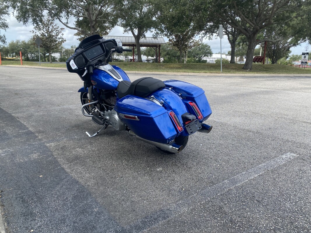 2025 Harley-Davidson Street Glide - Photo 6