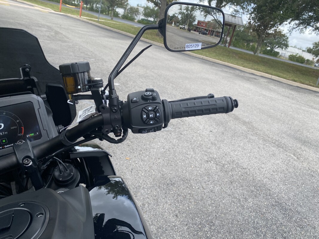 2025 Harley-Davidson® Pan America® 1250 ST, photo 13