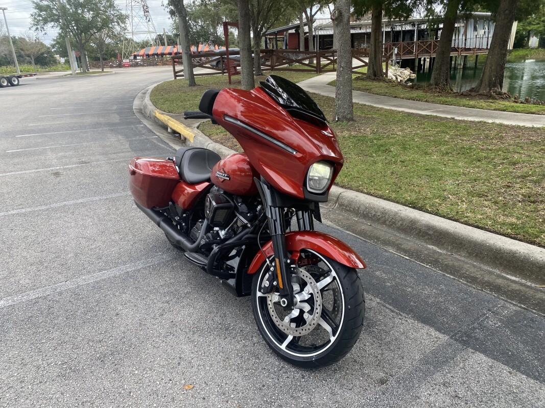 2025 Harley-Davidson Street Glide - Photo 2