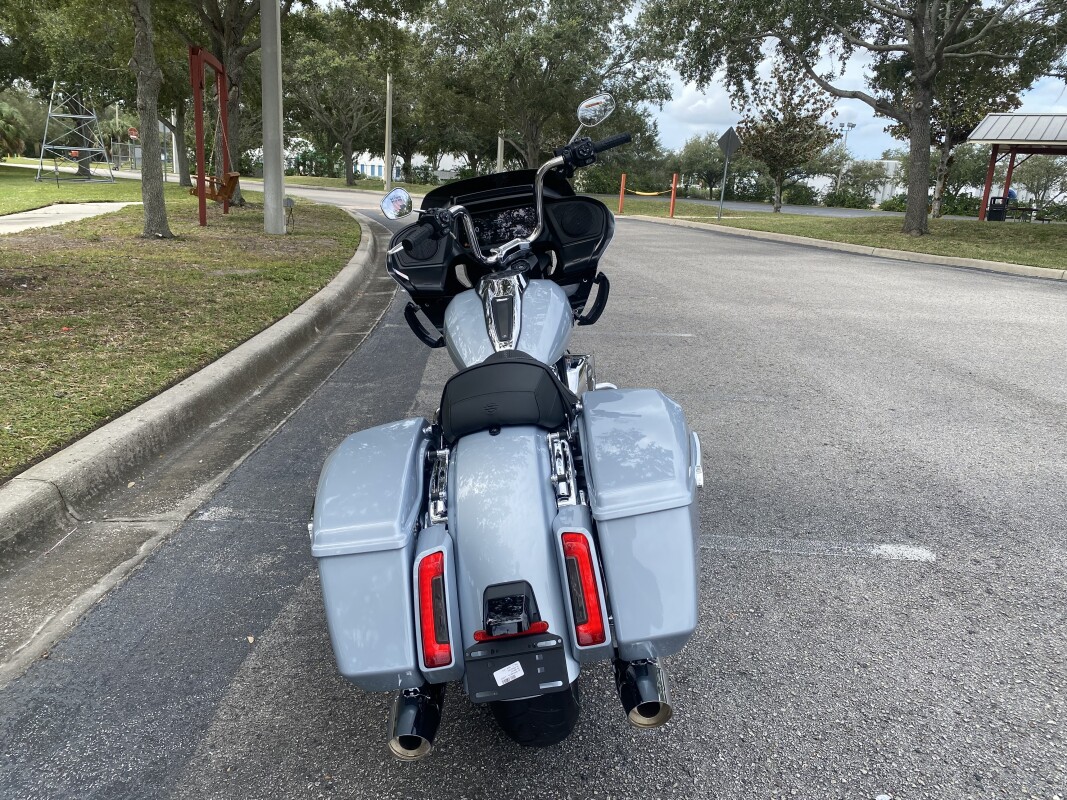 2025 Harley-Davidson Road Glide - Photo 9