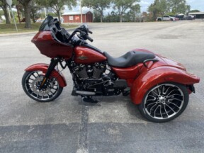 2025 Harley-Davidson® Road Glide™ thumb 0