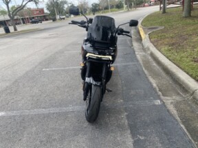 2025 Harley-Davidson® Pan America® 1250 ST thumb 2