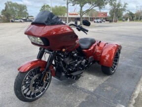2025 Harley-Davidson® Road Glide™ thumb 1