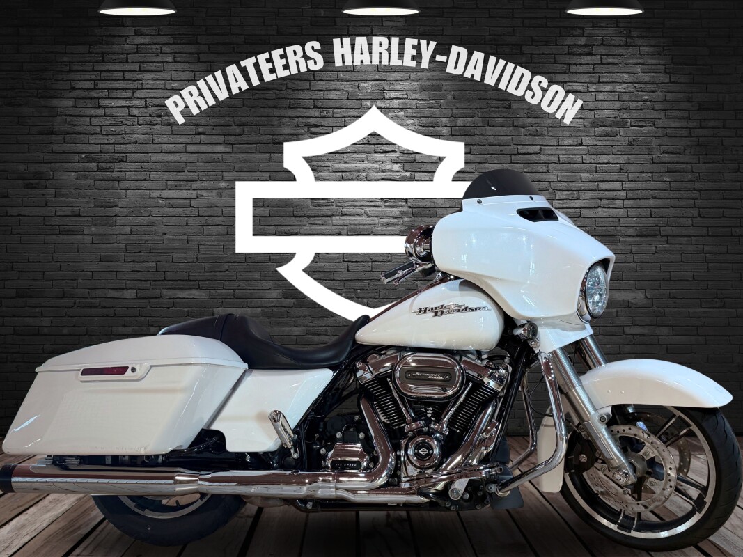 2017 Harley-Davidson Street Glide Special Crushed Ice Pearl