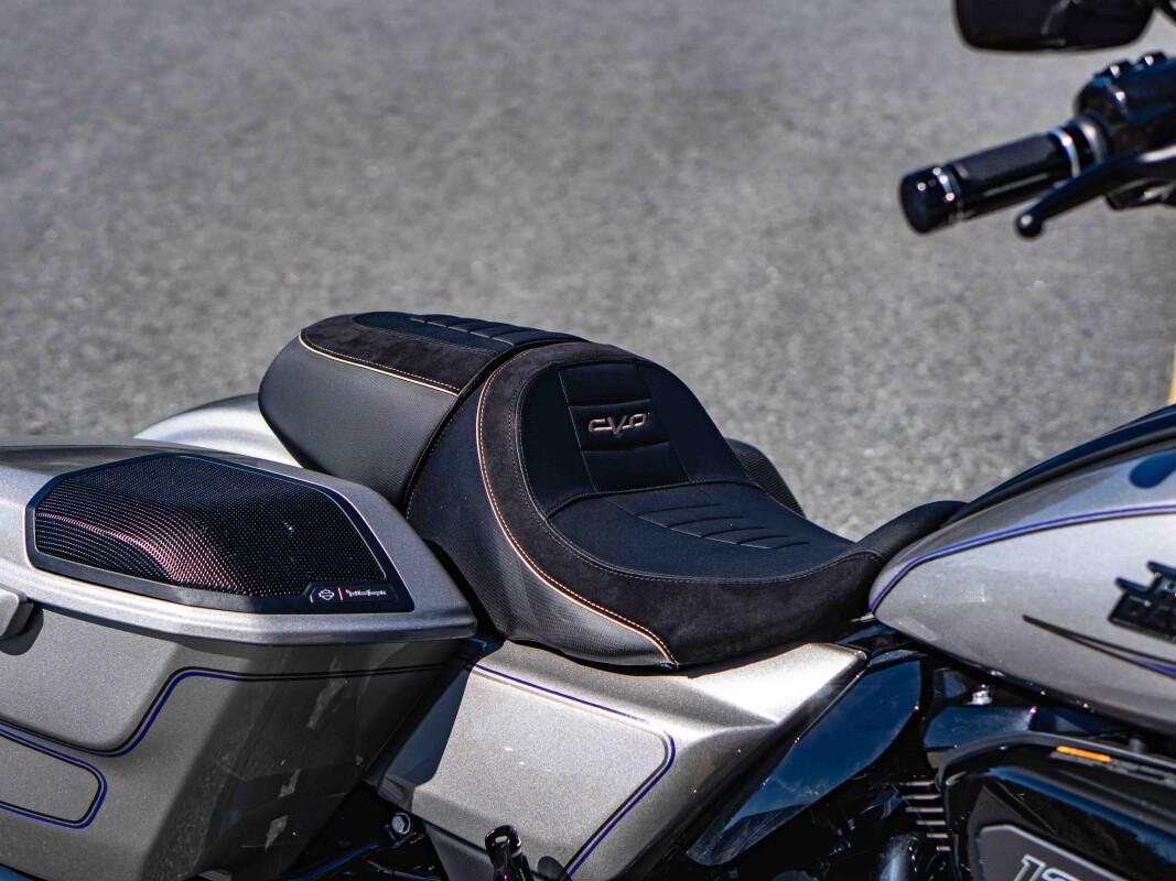 FLTRXSE 2023 CVO Road Glide - Photo 9