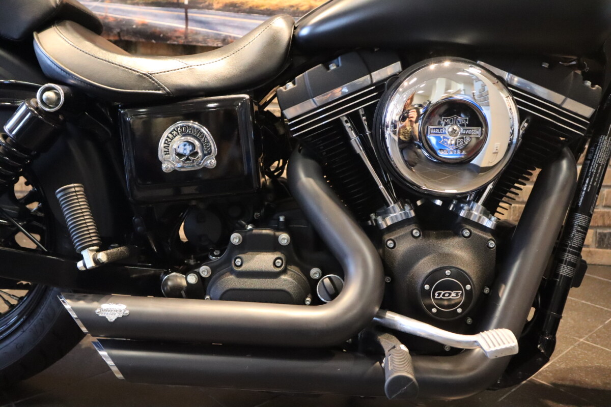 2014 Street Bob (FXDBP) - Photo 6