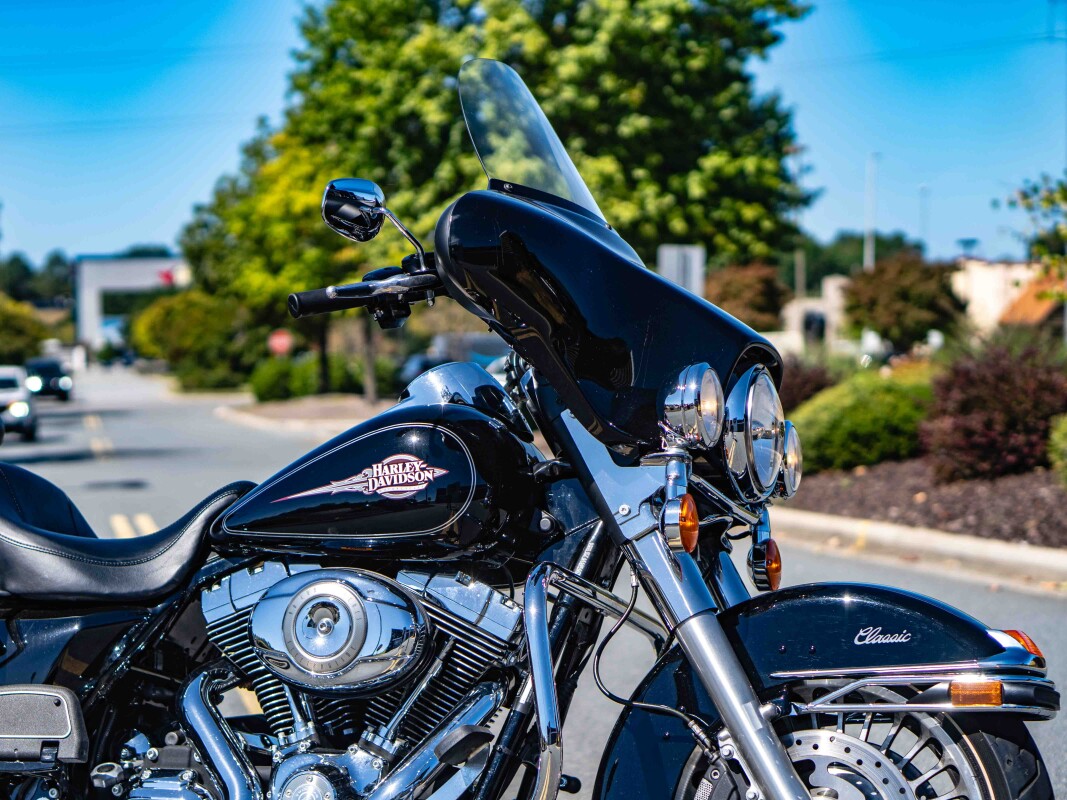 FLHTC 2010 Electra Glide Classic - Photo 9