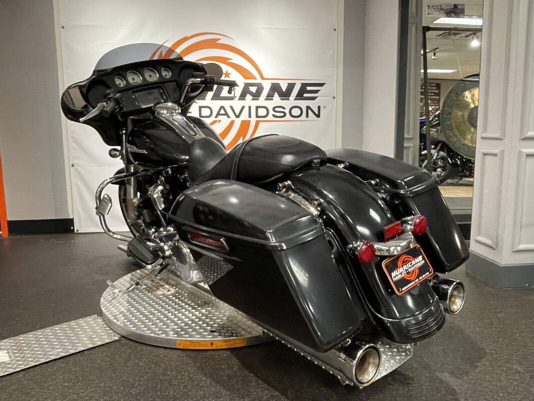 2018 Harley-Davidson Street Glide - Photo 6