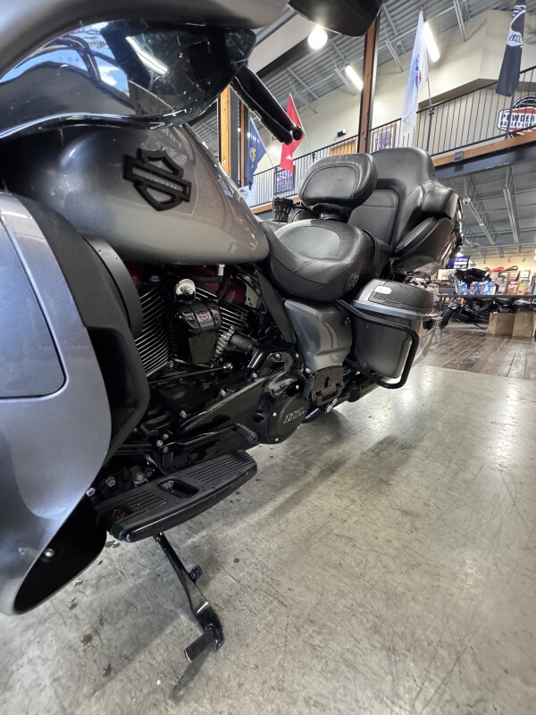 2019 Harley-Davidson CVO Limited FLHTKSE - Photo 10
