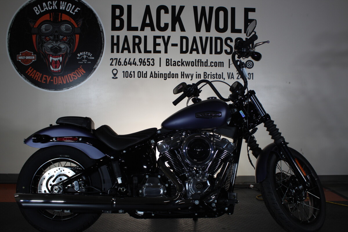 Street Bob™ | Black Wolf Harley-Davidson