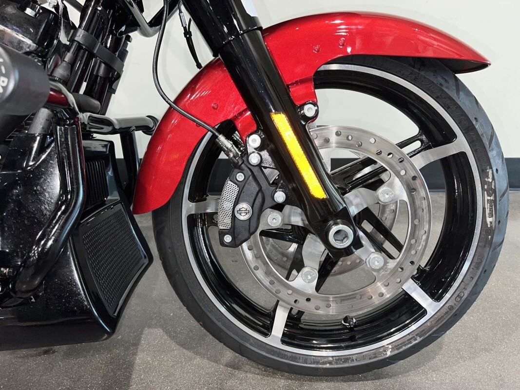 2025 Harley-Davidson Road Glide FLTRX - Photo 3