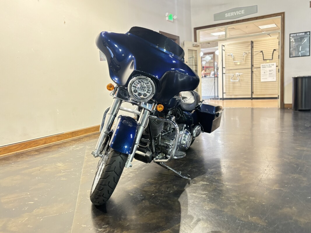 2012 HD FLHX103 - Photo 4