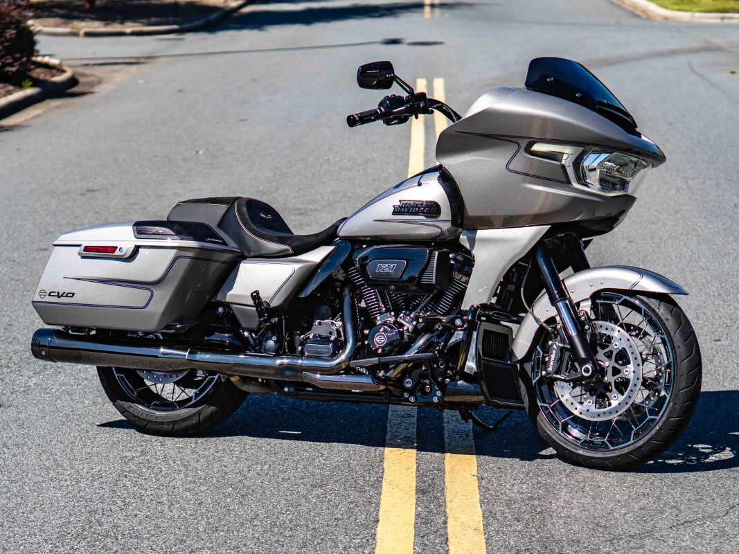 FLTRXSE 2023 CVO Road Glide - Photo 3