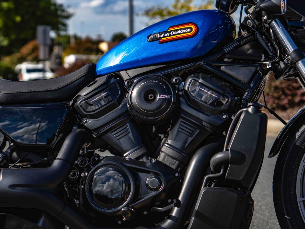 RH975S 2025 Nightster Special - Photo 9
