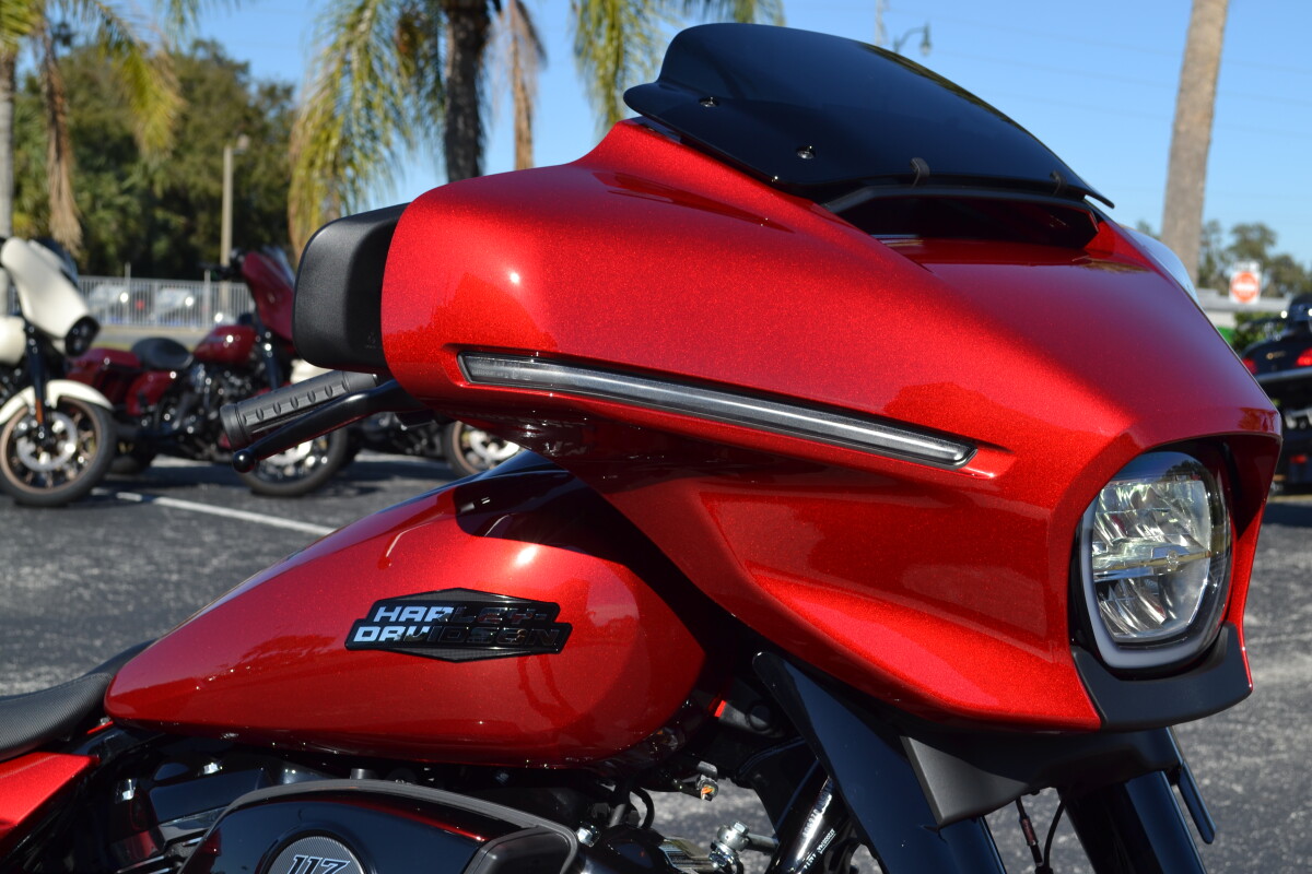 FLHX 2025 Street Glide - Photo 2