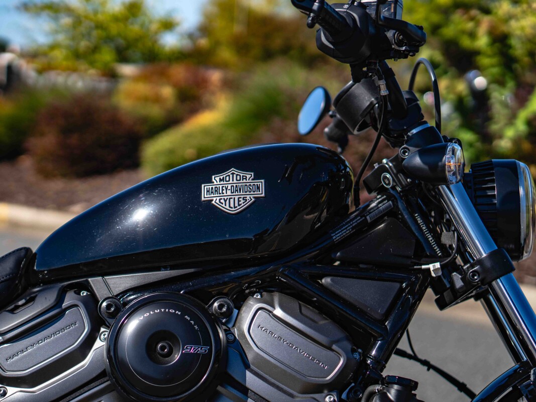RH975 2023 Nightster - Photo 9