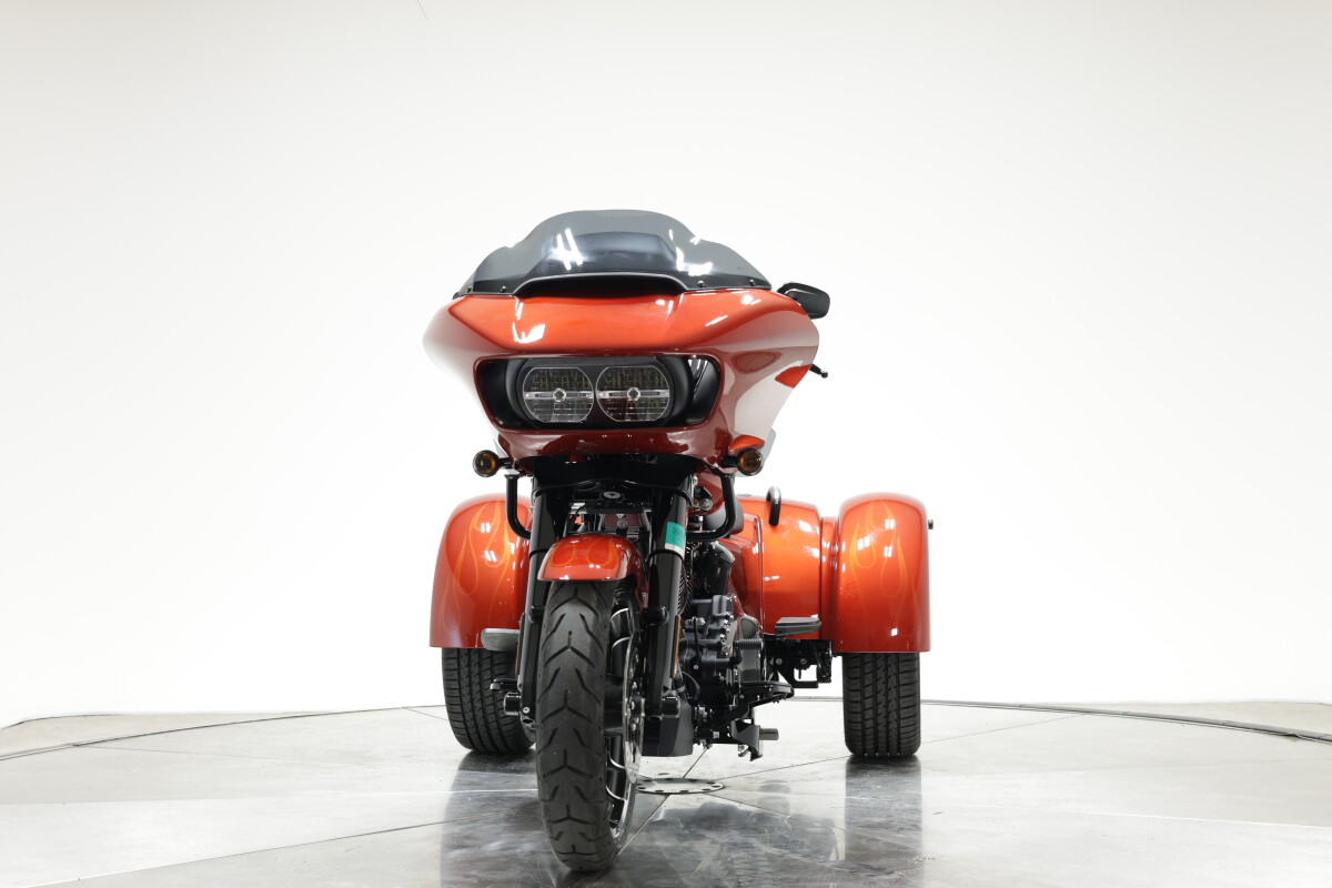 2025 Harley-Davidson FLTRT Road Glide 3 in Whiskey Firestorm with 10 miles - Photo 5