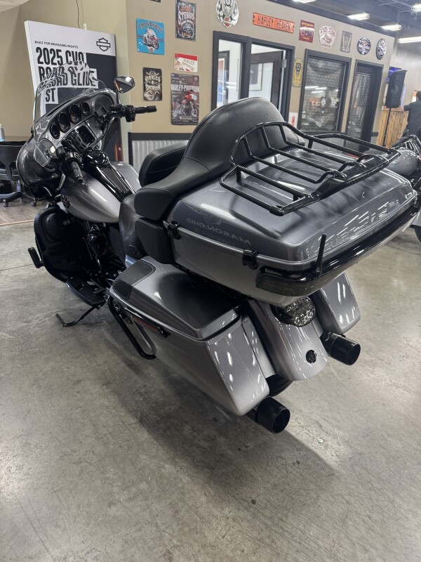 2019 Harley-Davidson CVO Limited FLHTKSE - Photo 8