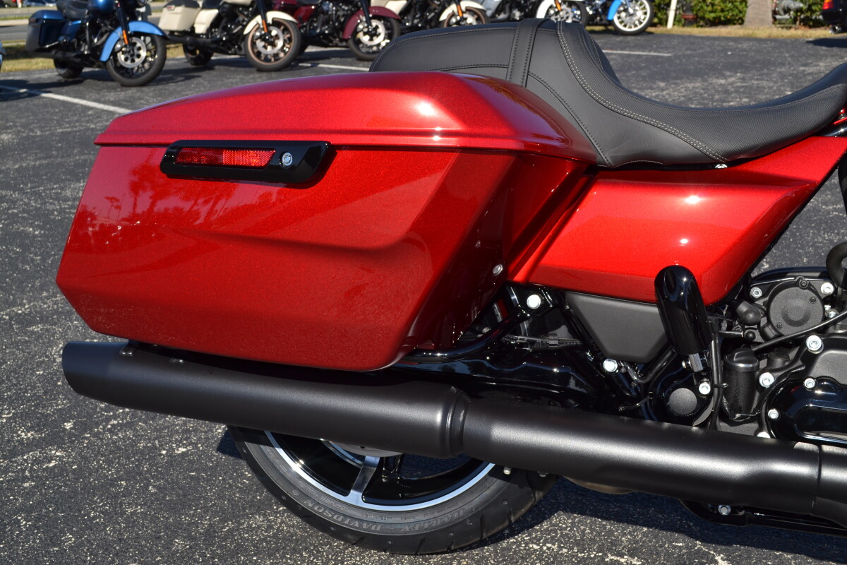 FLHX 2025 Street Glide - Photo 6