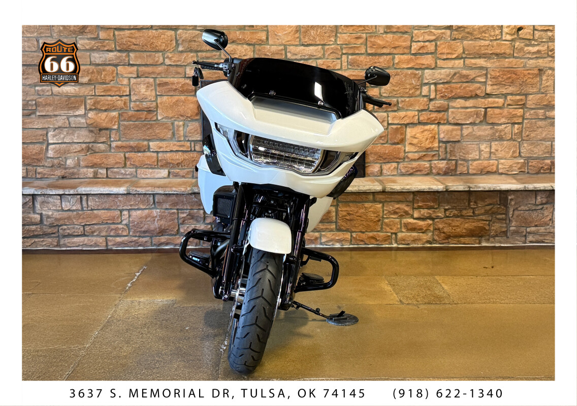 2025 Harley-Davidson Road Glide White Onyx Pearl - Black Finish - Photo 2