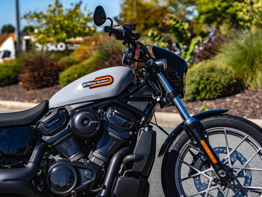 RH975S 2025 Nightster Special - Photo 9