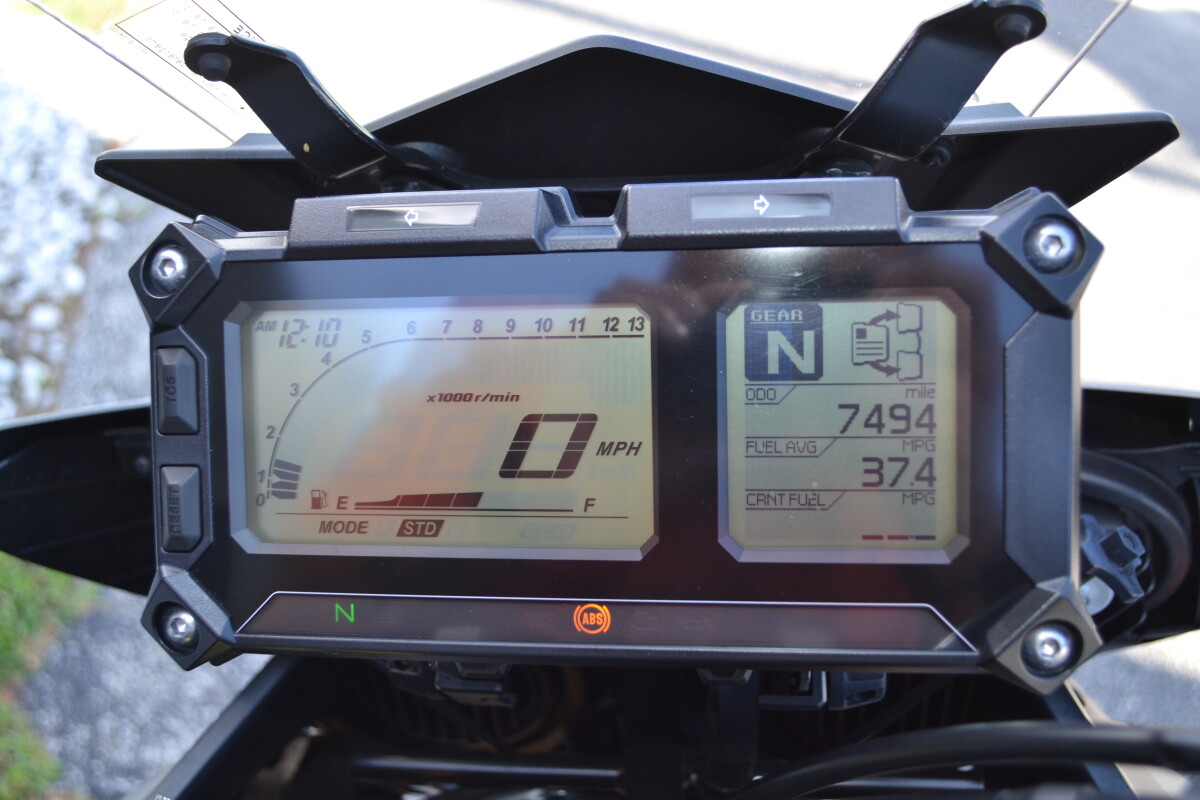 2015 Yamaha FJ-09 ABS - Photo 7