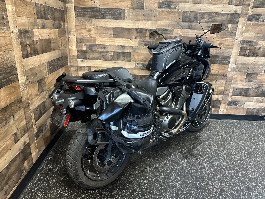 2023 Harley-Davidson Pan America 1250 Special Vivid Black RA1250S - Photo 2