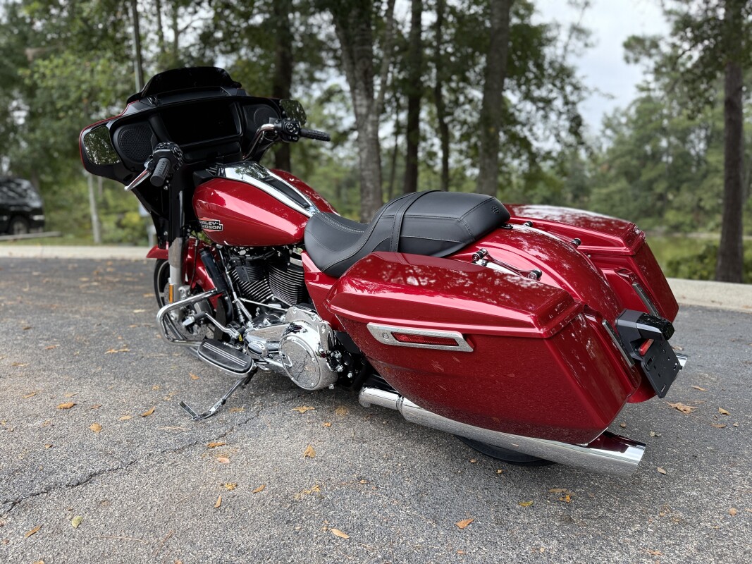 FLHX 2025 Street Glide - Photo 5