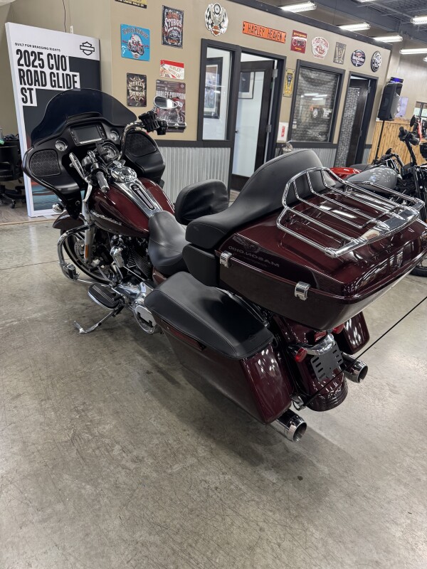 2018 Harley-Davidson Road Glide FLTRX - Photo 8