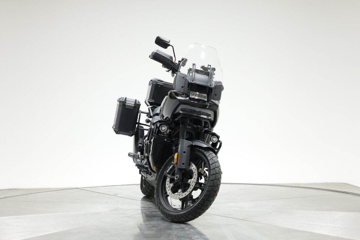 2021 Harley-Davidson RA1250S Pan America Special in Vivid Black with 14266 miles - Photo 4