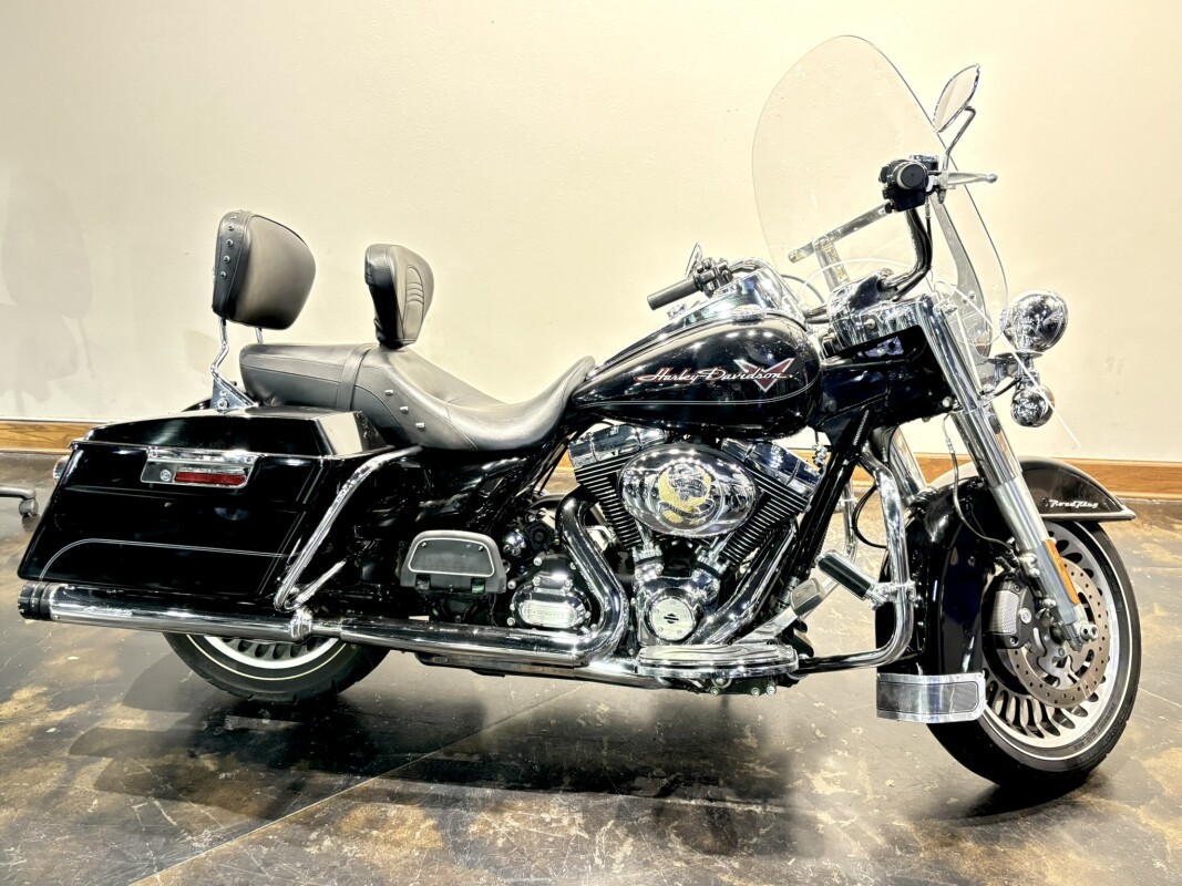 2012 HD FLHR103