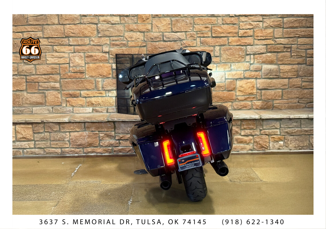 2025 Harley-Davidson Street Glide Ultra Mystic Shift - Black Finish - Photo 4