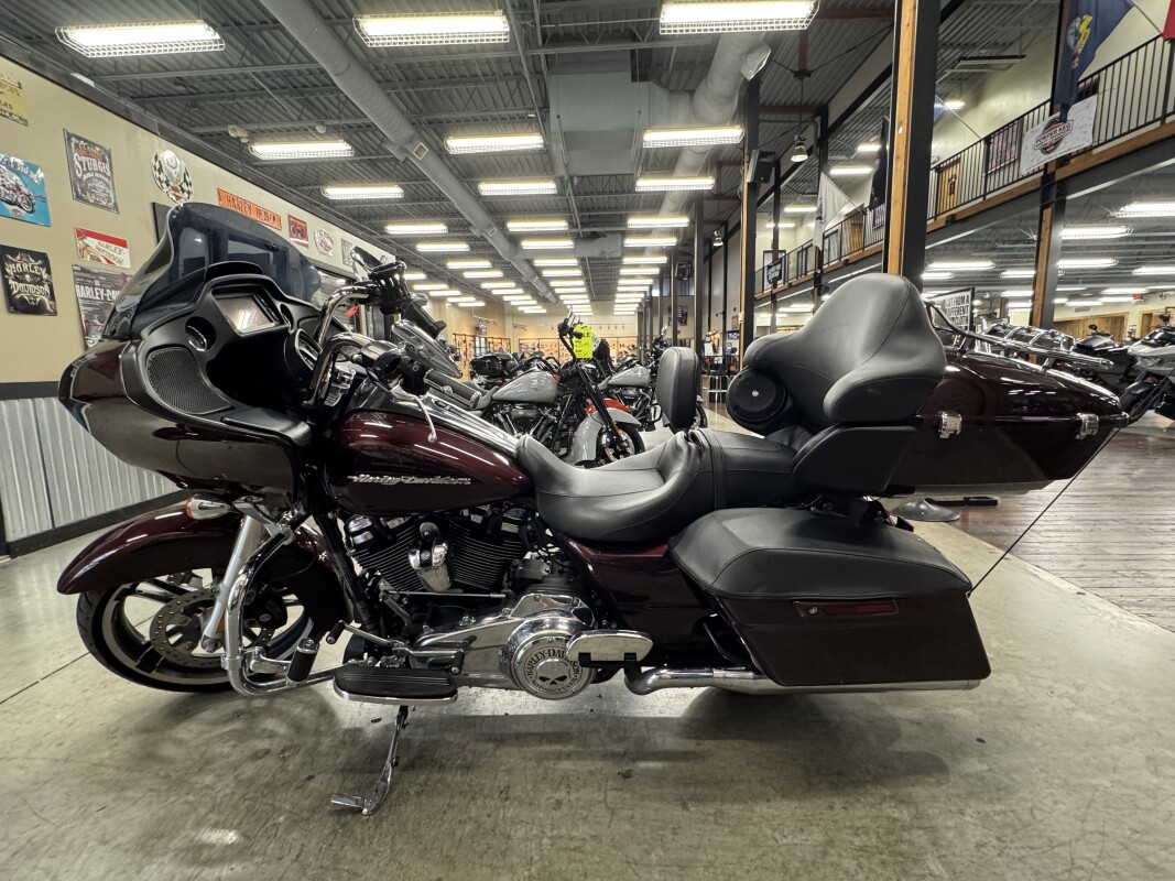 2018 Harley-Davidson Road Glide FLTRX - Photo 9