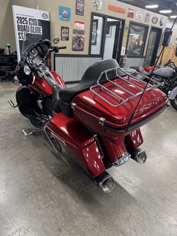 2018 Harley-Davidson Ultra Limited FLHTK - Photo 8