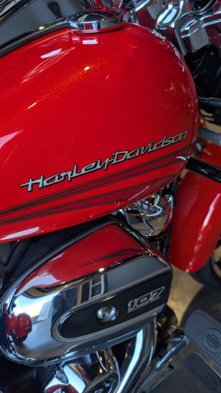 PENDING SALE 2017 Harley-Davidson Freewheeler Custom Colour Laguna Orange - Photo 10