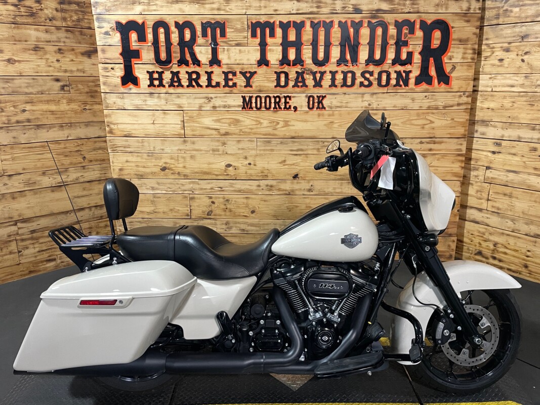 Harley-Davidson Street Glide Special 2022 FLHXS White Sand Pearl