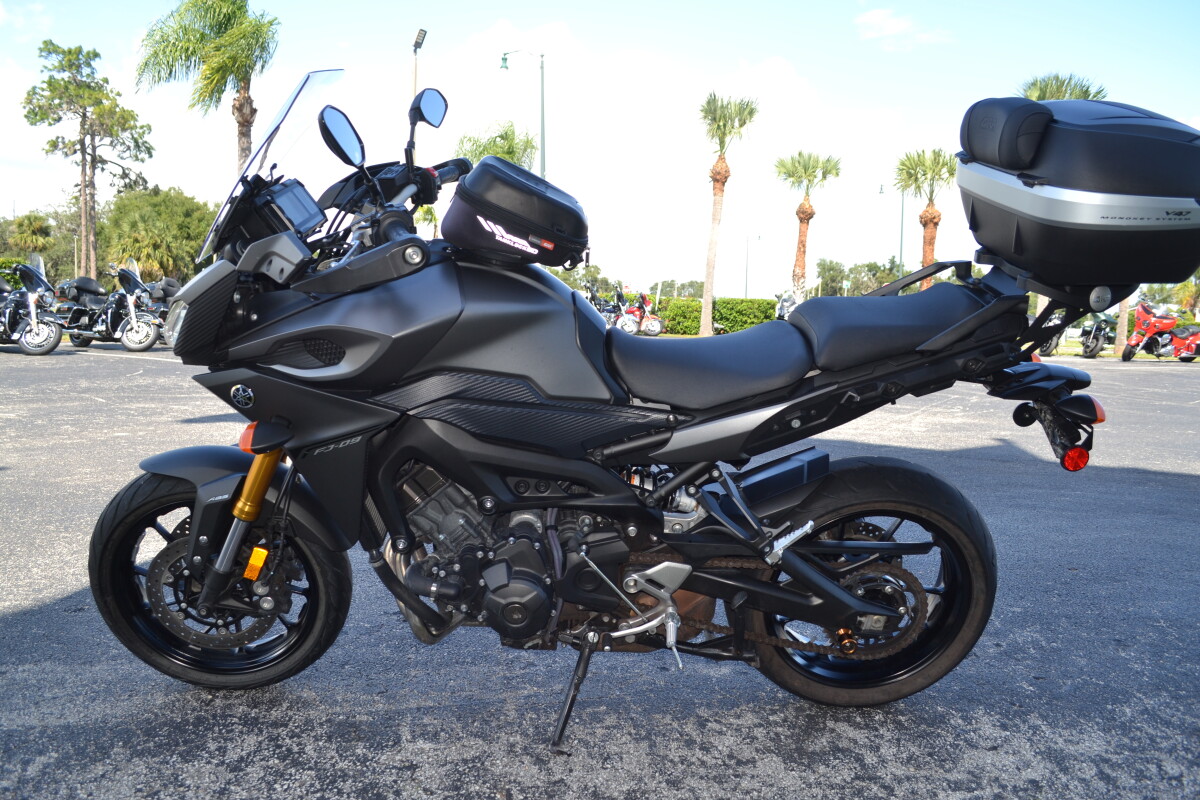 2015 Yamaha FJ-09 ABS - Photo 9