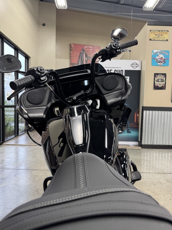 2025 Harley-Davidson Road Glide FLTRX - Photo 3