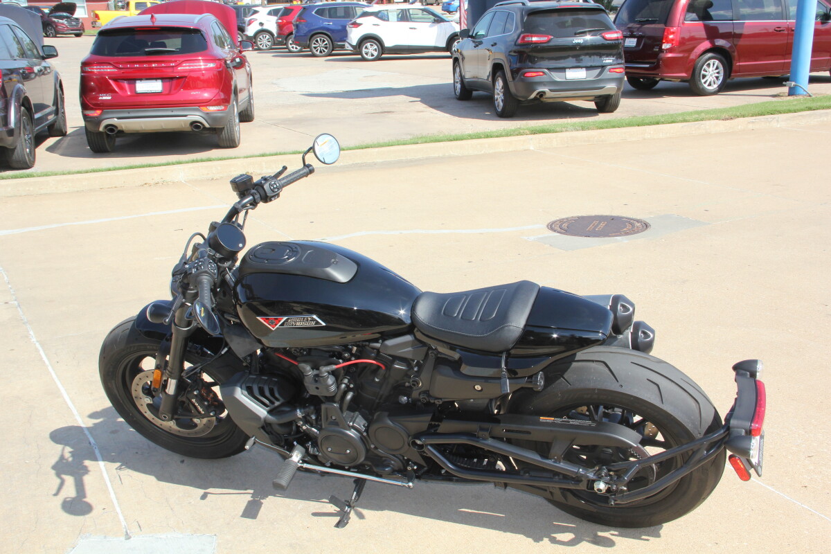 2025 Harley-Davidson Sportster S Vivid Black - Photo 7