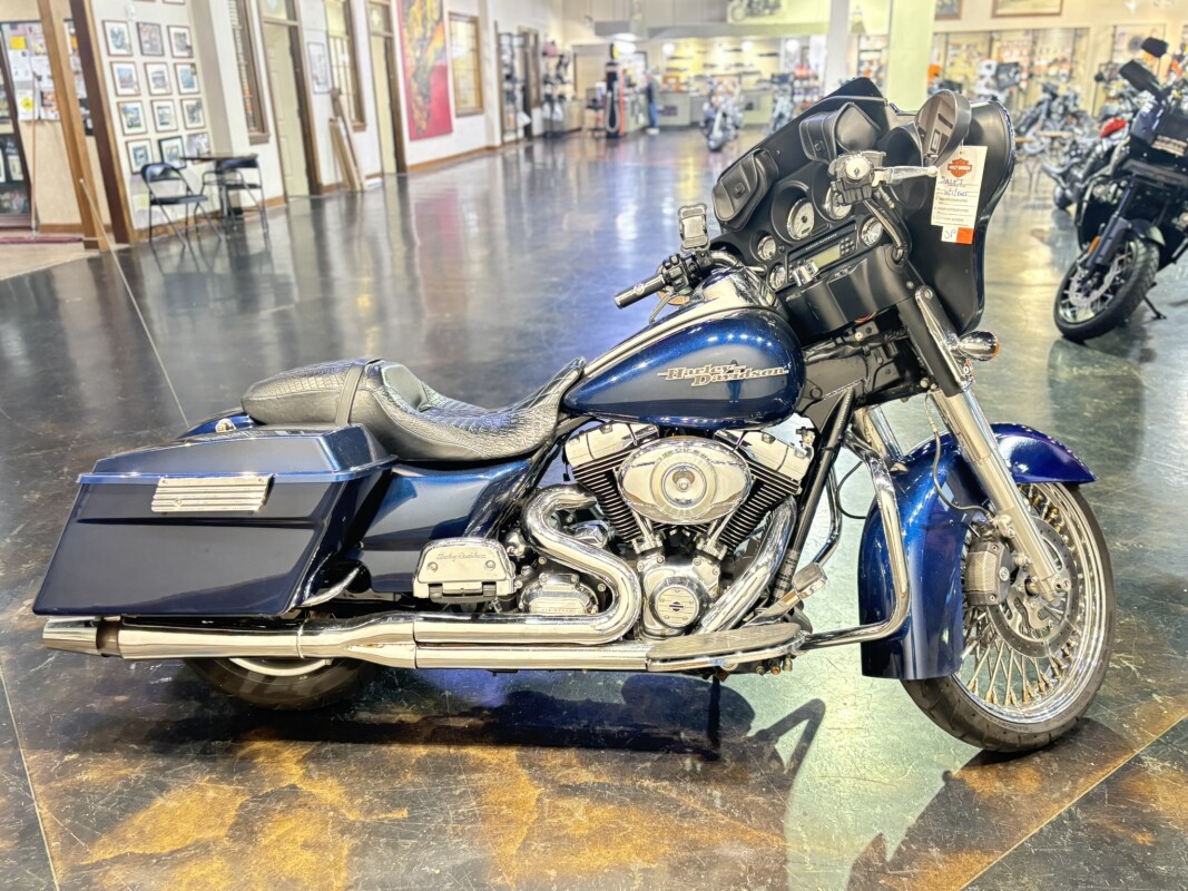 2012 HD FLHX103 - Photo 7