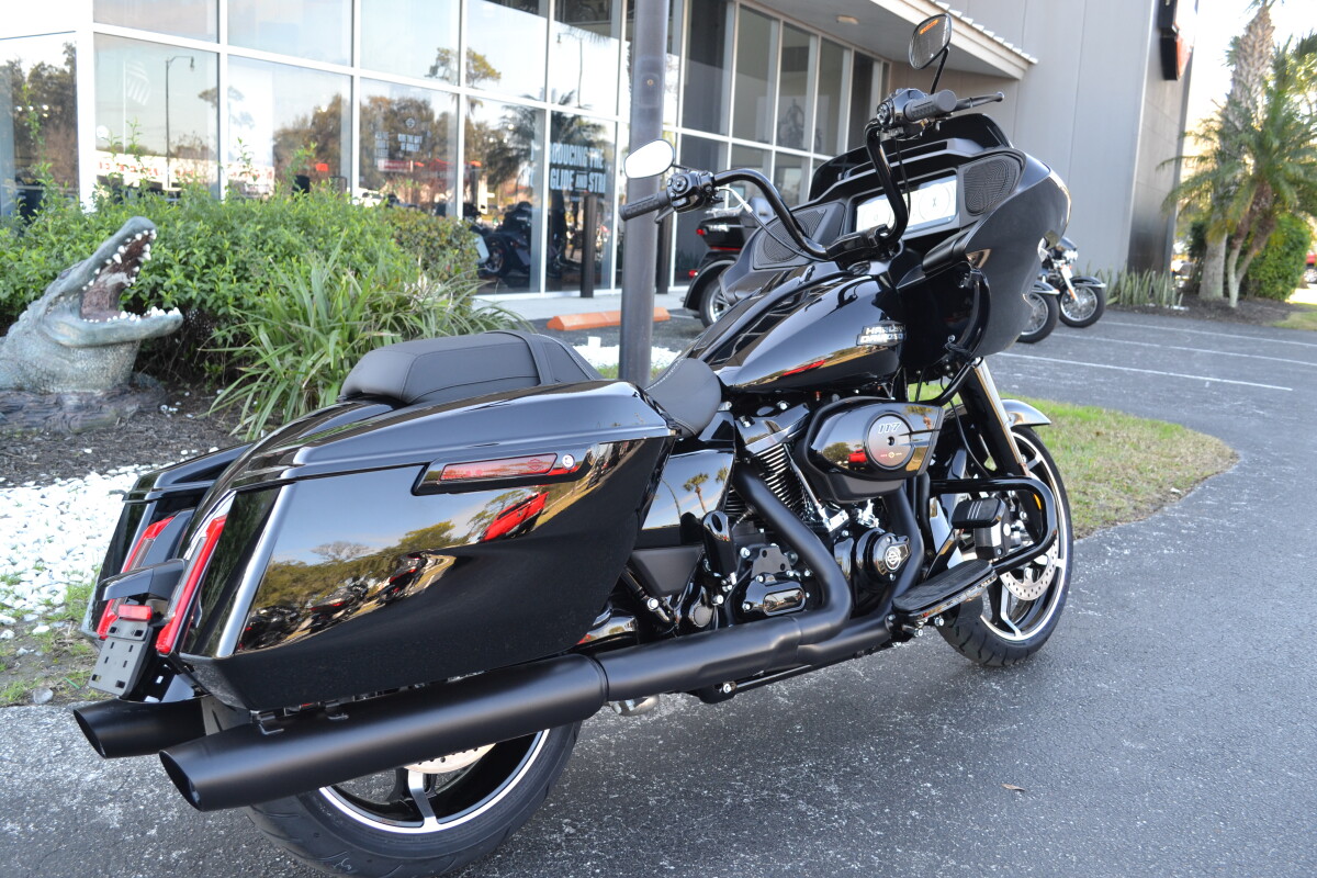 FLTRX 2025 Road Glide - Photo 7