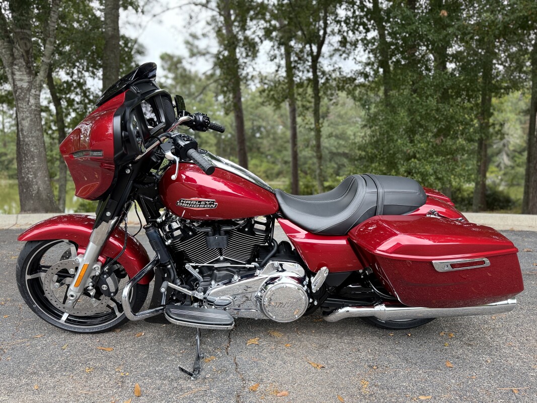 FLHX 2025 Street Glide