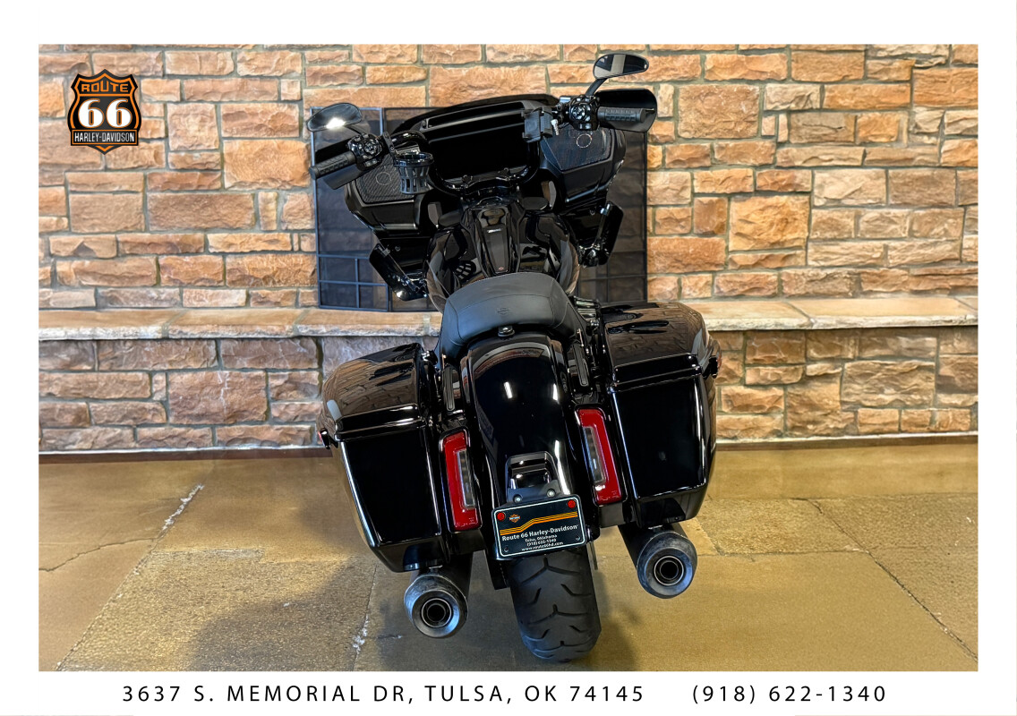 2024 Harley-Davidson Road Glide Vivid Black - Black Finish - Photo 4