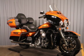 2014 Harley-Davidson® Ultra Limited FLHTK thumb 2