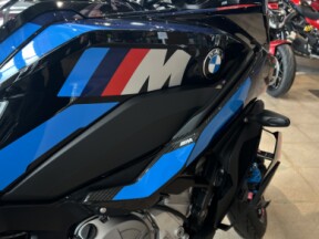 2025 BMW Motorrad M 1000 XR thumb 1