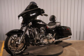 2016 Harley-Davidson® Street Glide® Special FLHXS thumb 0
