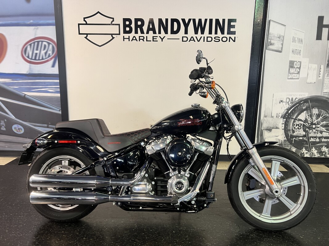 2023 Harley-Davidson Softail Standard Vivid Black FXST