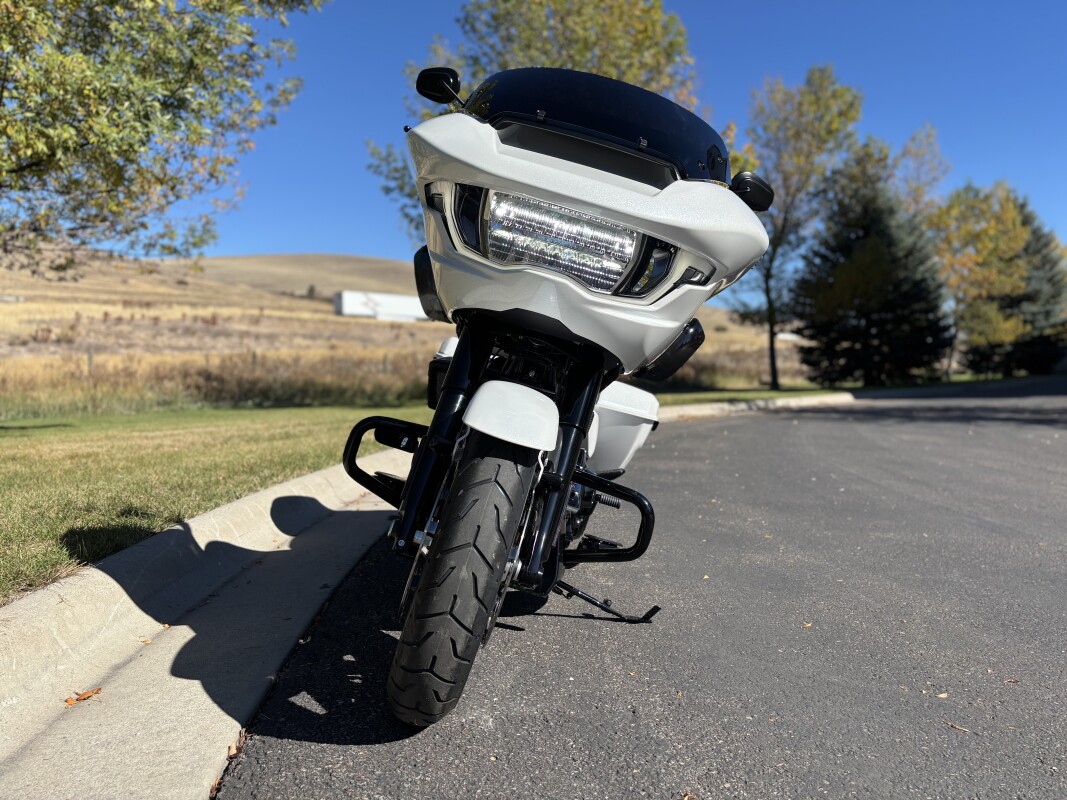 2025 Harley-Davidson Road Glide White Onyx Pearl - Black Finish - Photo 7