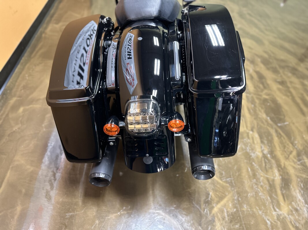 FLHXST 2022 Street Glide ST - Photo 8