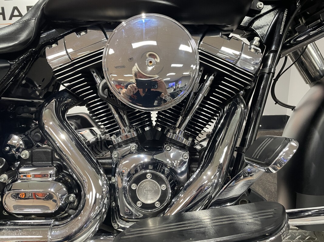 2016 Harley-Davidson Street Glide Special - Photo 10